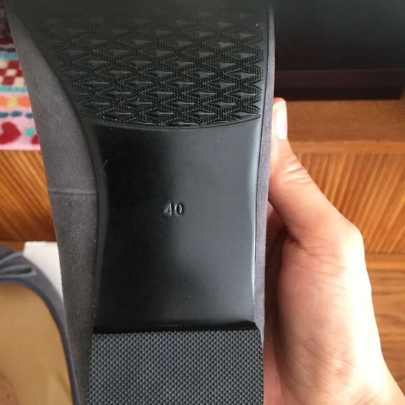 Grey Suede Ballet Flats - Picture 10 of 16